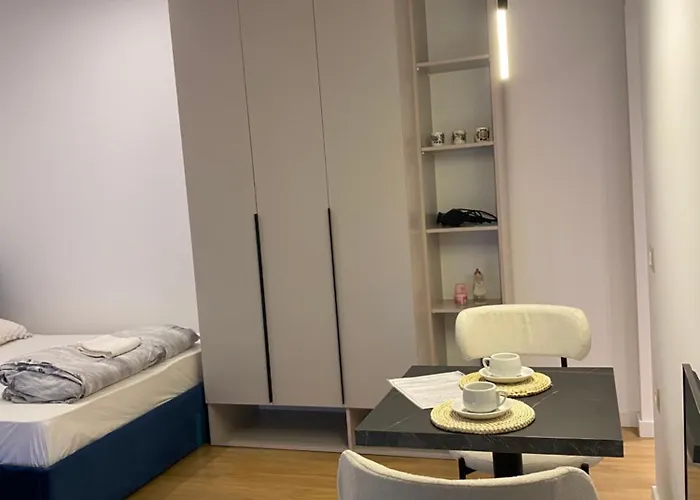 Main Apartment 3