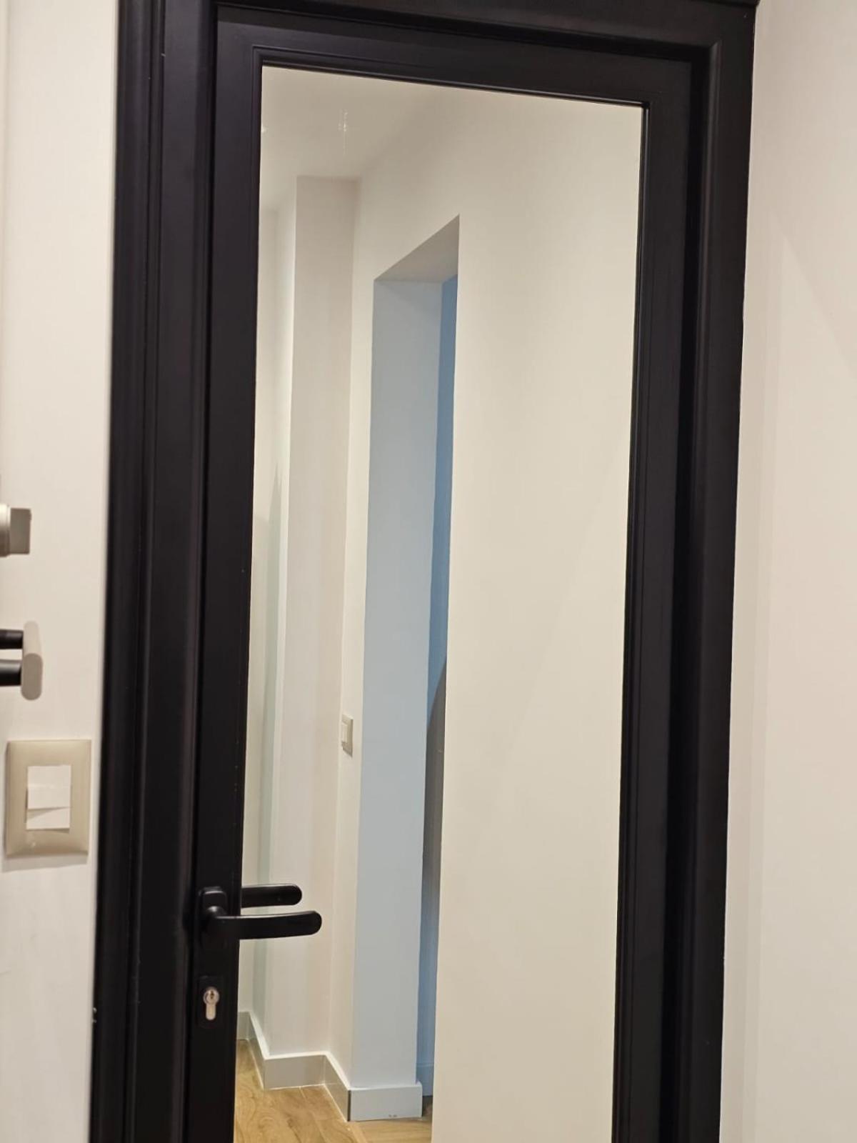 Apartment Main 3
